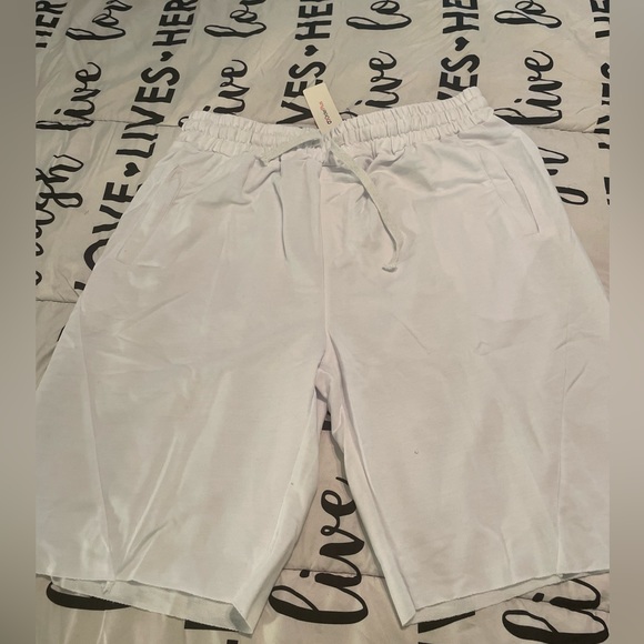 Men’s shorts set and leisure shorts - Picture 2 of 3